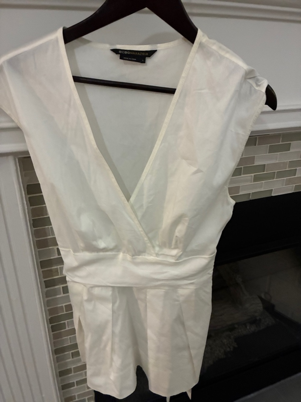 BCBGMaxAzria White V-Neck Wrap Bodice Top